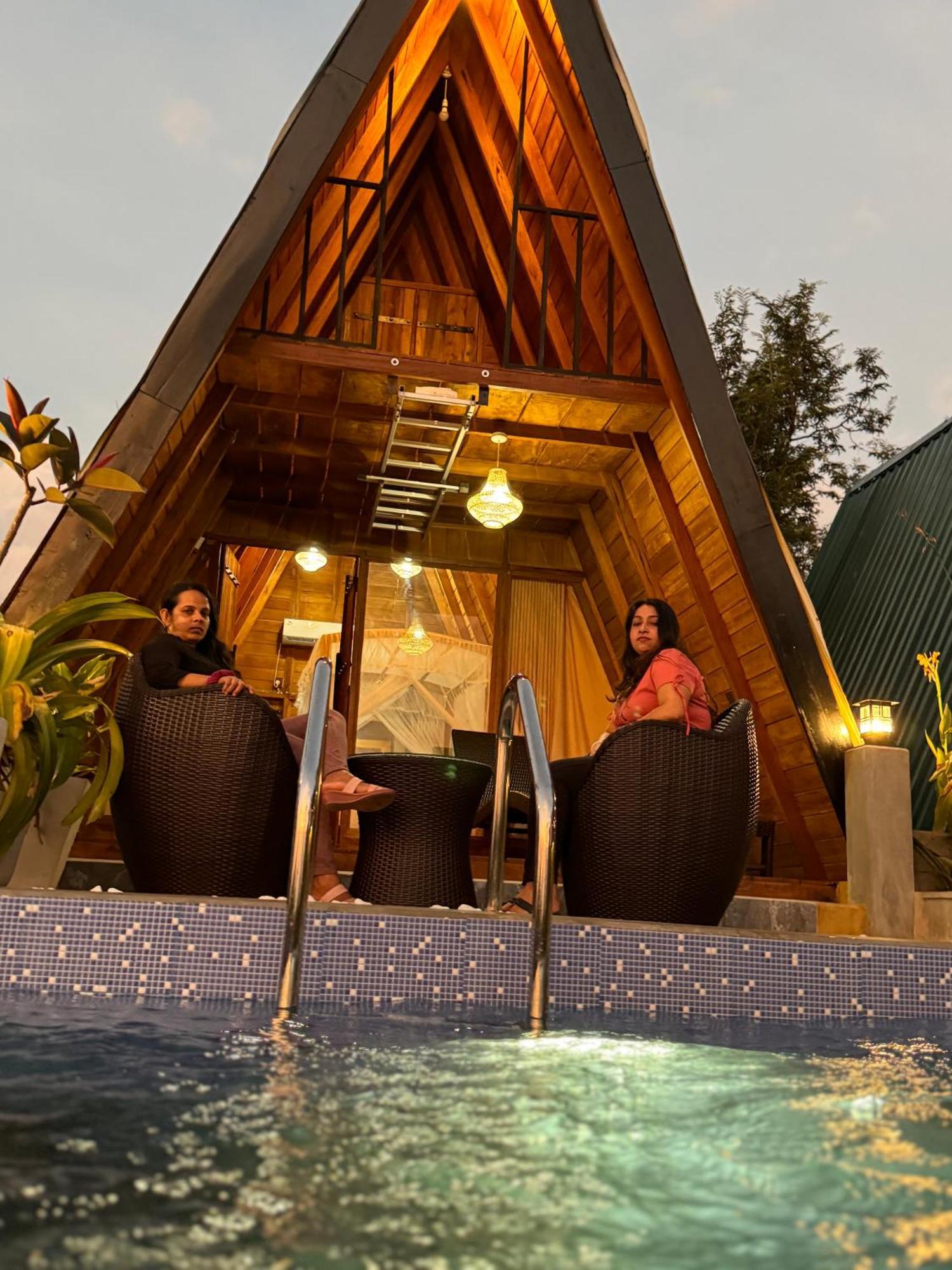 Sundown Lake Hotel & Spa Habarana Exteriér fotografie